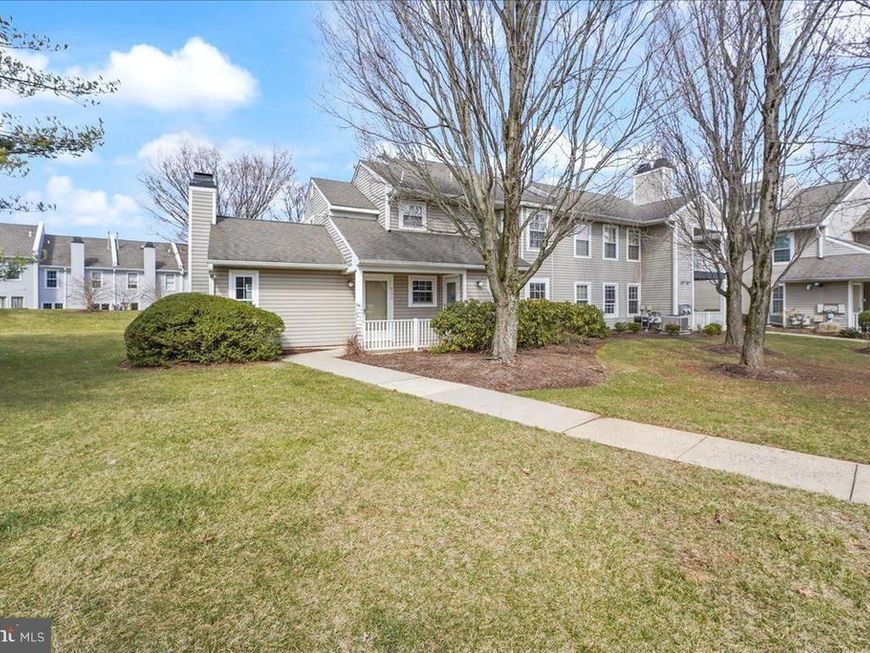 936 Railway Square, Unit 17, West Chester, PA 19380 Main Photo