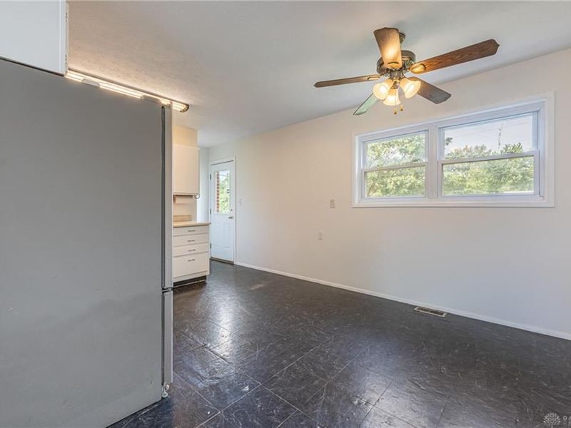 69 Blossom Court, Fairborn, OH 45324 Photo 7