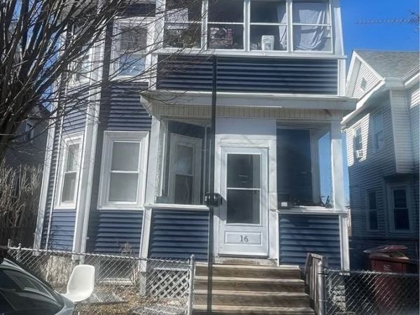 16 Rock Valley St, Unit 1, Everett, MA 02149