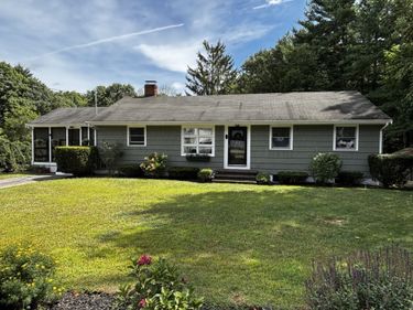 450 Center St, Pembroke, MA 02359
