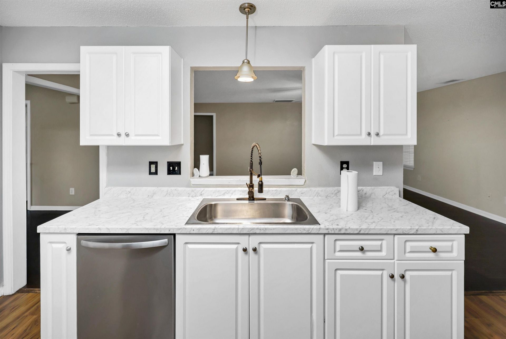 114 Cogburn Road Photo 5