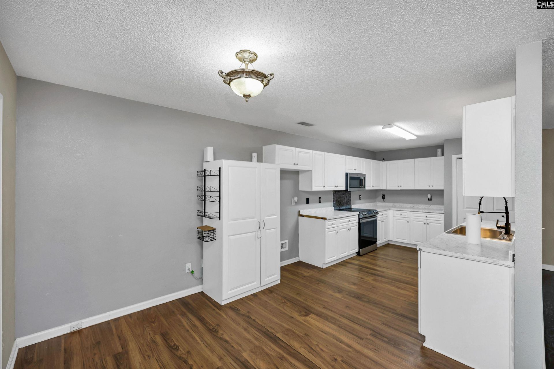 114 Cogburn Road Photo 6