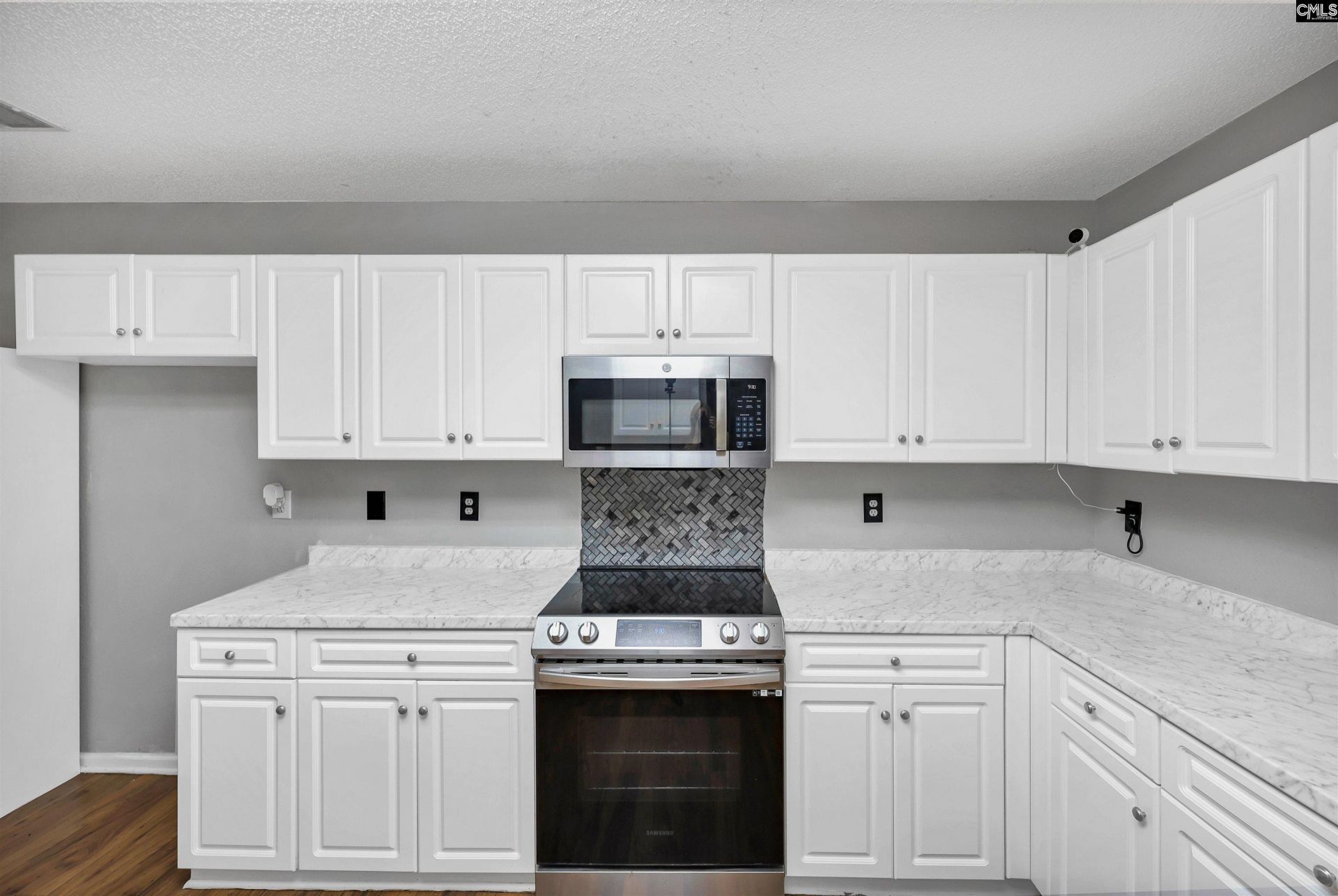 114 Cogburn Road Photo 7