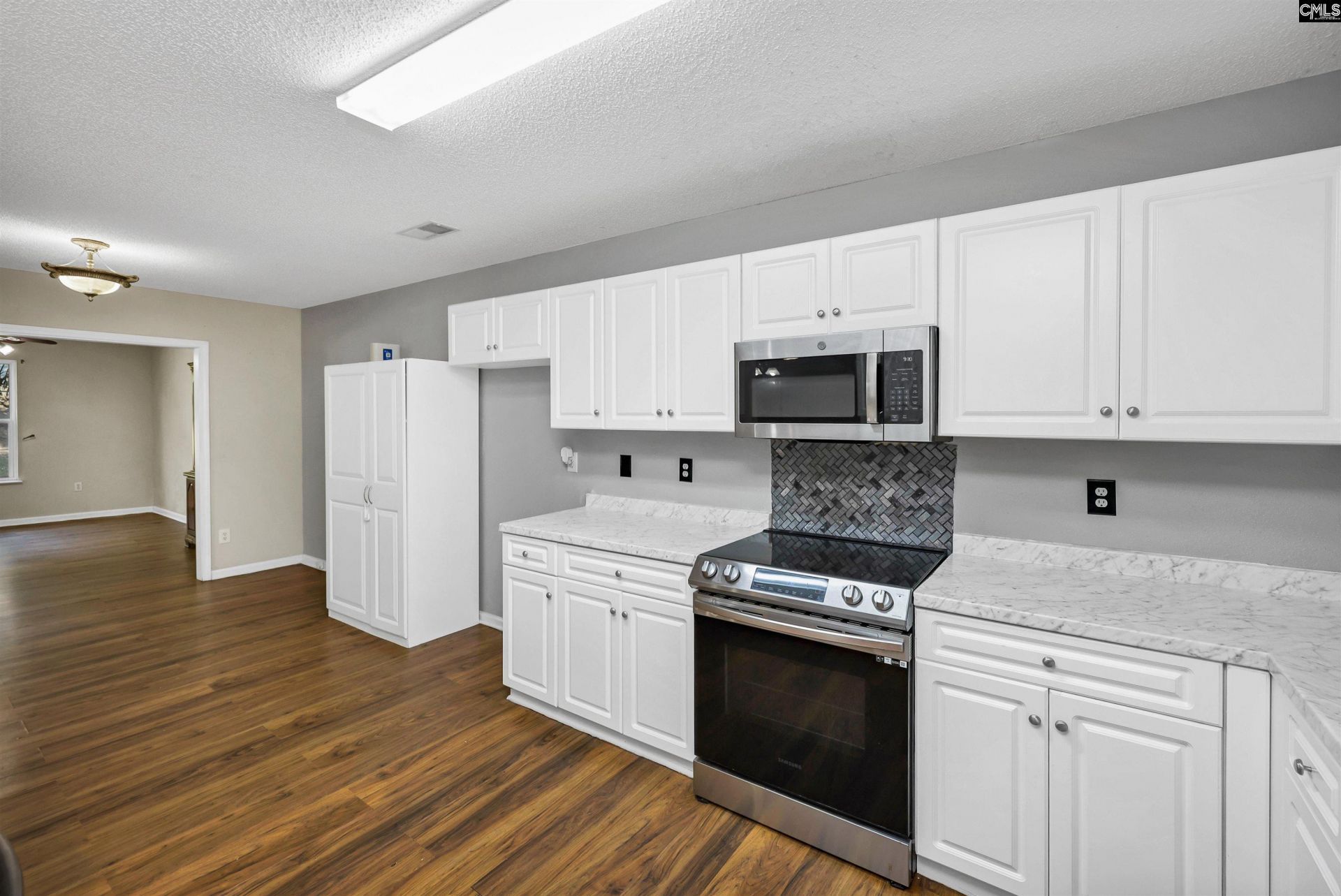 114 Cogburn Road Photo 9