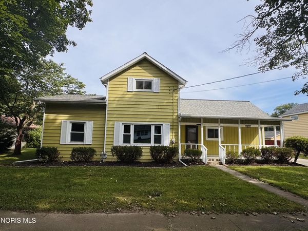 128 W Gas Street , Edgerton, OH 43517