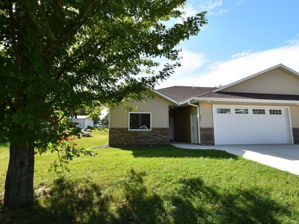 331 5th Avenue NE, Mazeppa, MN 55956