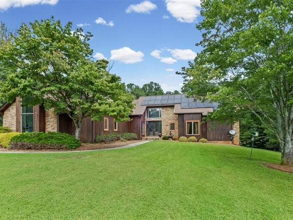 2320 Kitfox Circle , Cumming, GA 30041