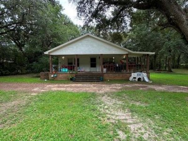 3551 Seymore Trammell Drive, Theodore, AL 36582