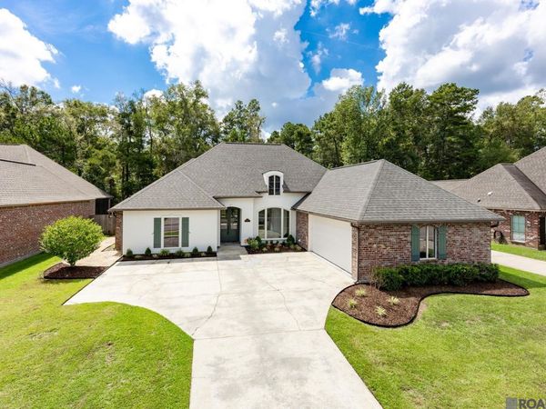 13348 Williamsburg Ave, Walker, LA 70785