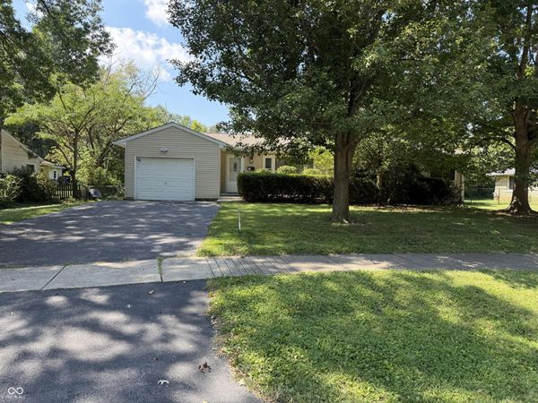 323 N Hillsdale Drive, Bloomington, IN 47408