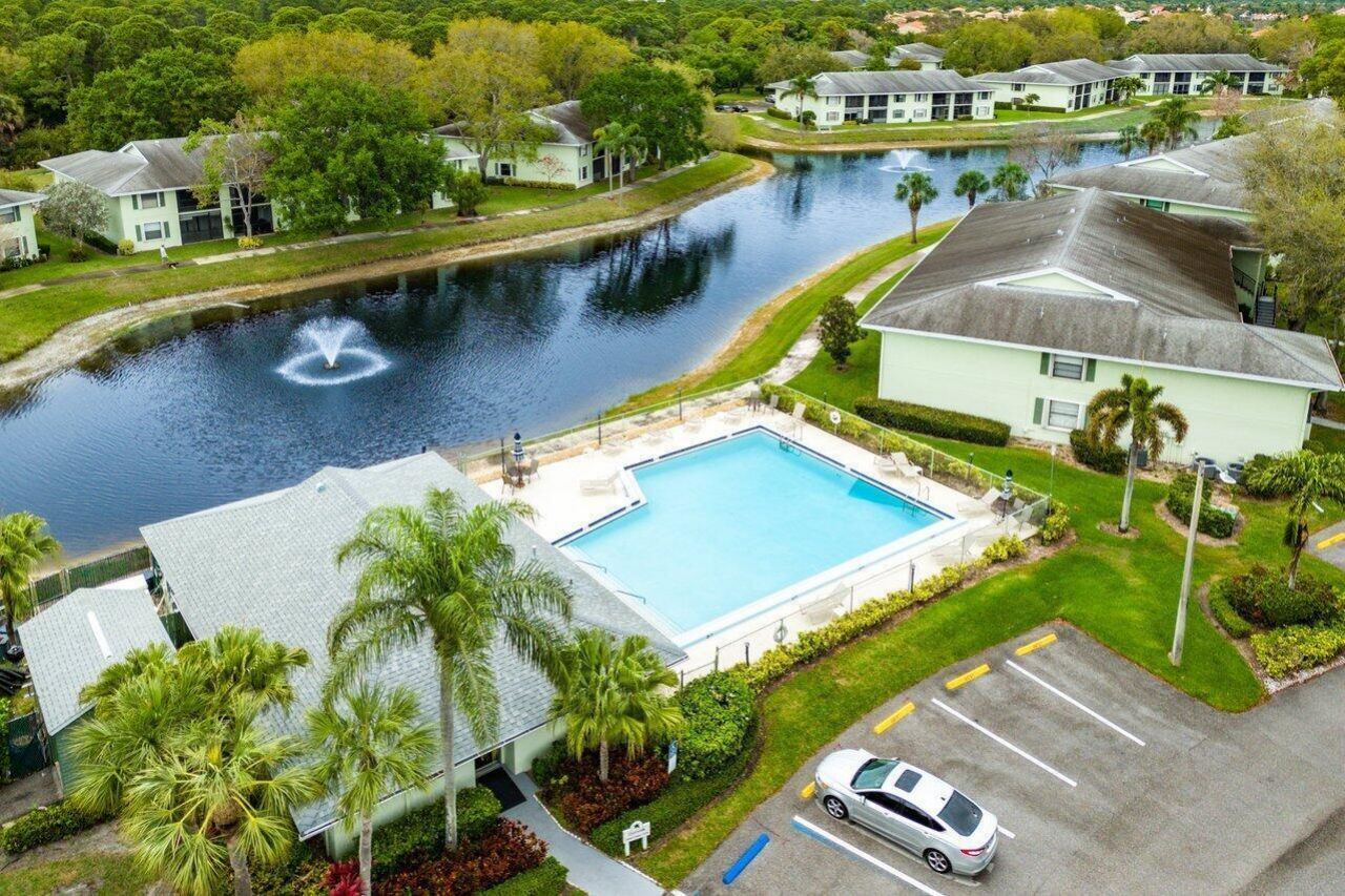 2001 Sabal Ridge Court, Unit A, Palm Beach Gardens, FL 33418 Photo