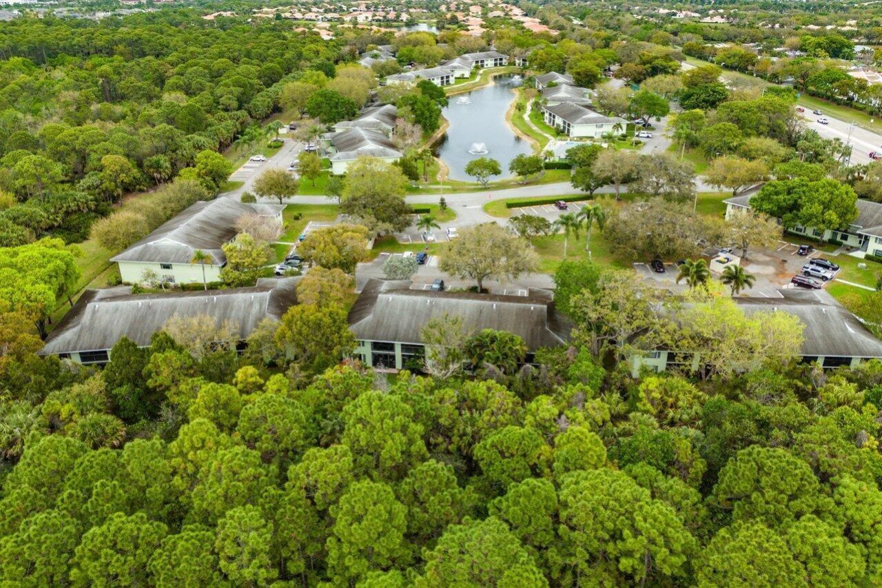 2001 Sabal Ridge Court, Unit A, Palm Beach Gardens, FL 33418 Photo