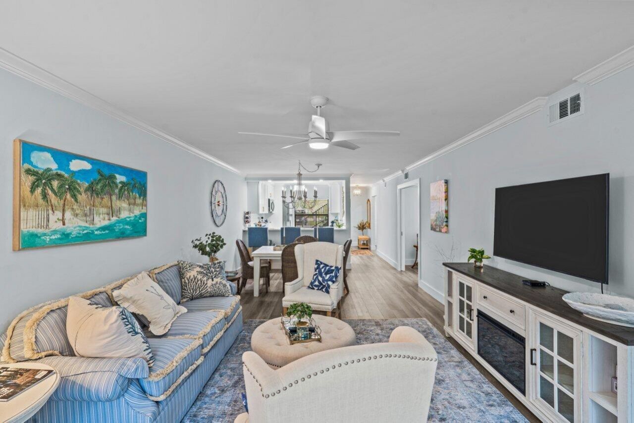 2001 Sabal Ridge Court, Unit A, Palm Beach Gardens, FL 33418 Photo