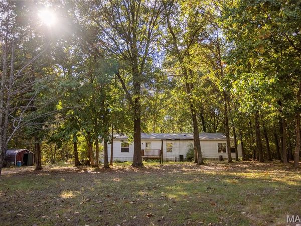 10123 Dorlac Drive, Cadet, MO 63630