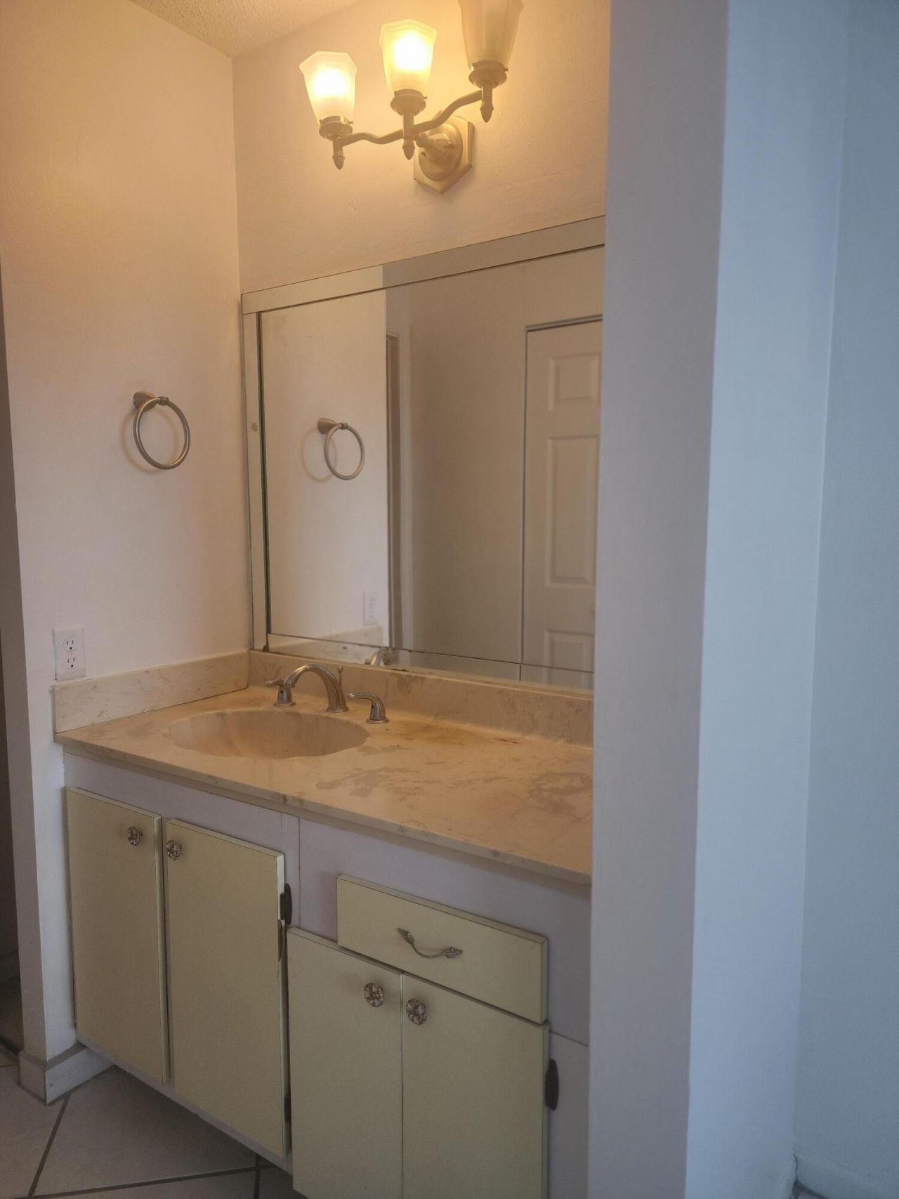 9301 Lime Bay Boulevard, Unit 306, Tamarac, FL 33321 Photo