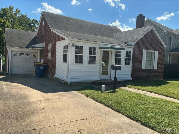 412 W Springfield Avenue, Union, MO 63084