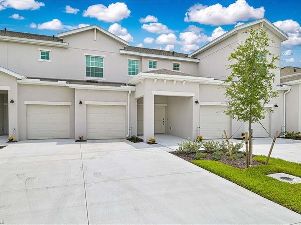 20550 Hazelnut CT S, LEHIGH ACRES, FL 33928
