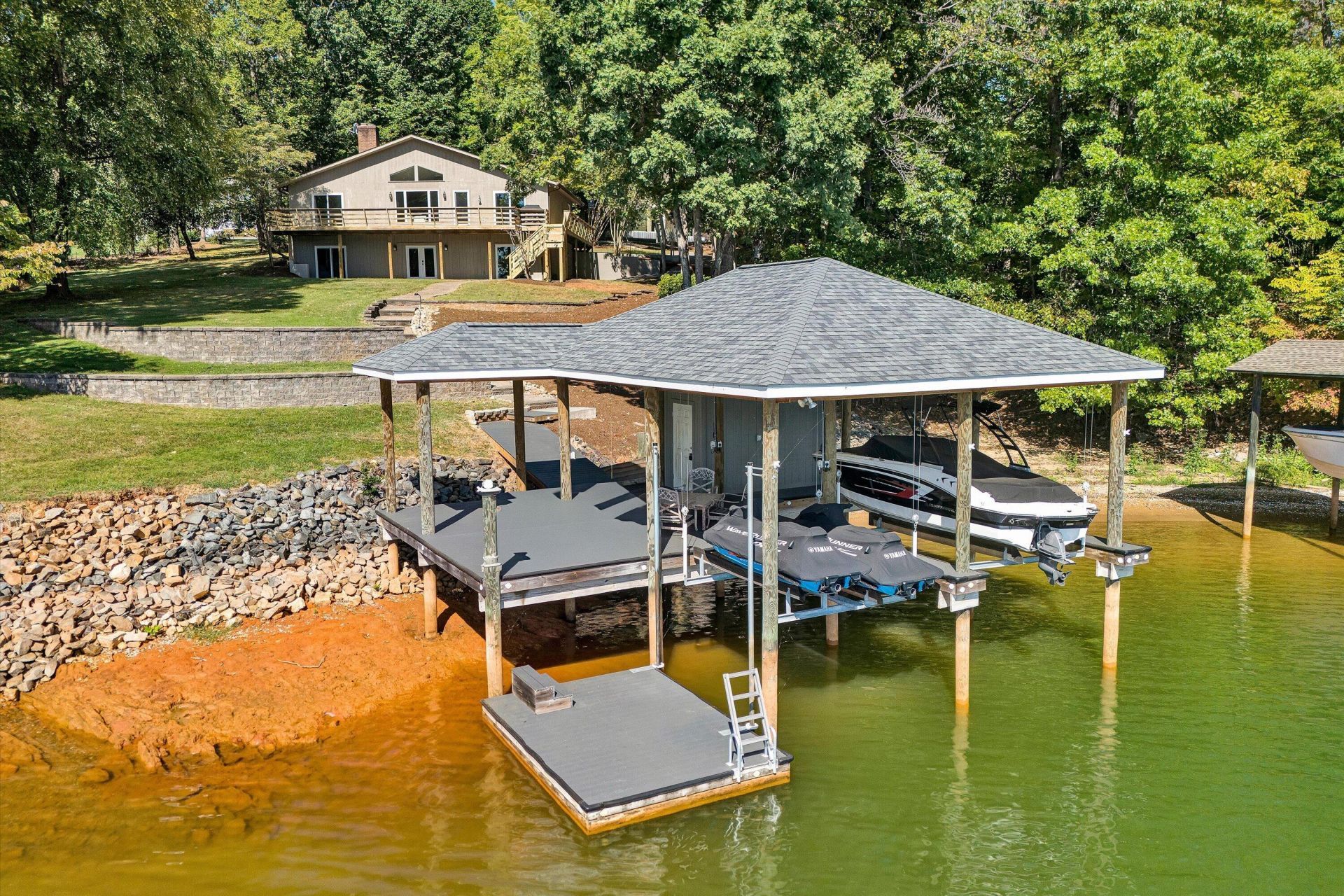 3388 Lakewood Forest Rd, Moneta, VA 24121 Main Photo