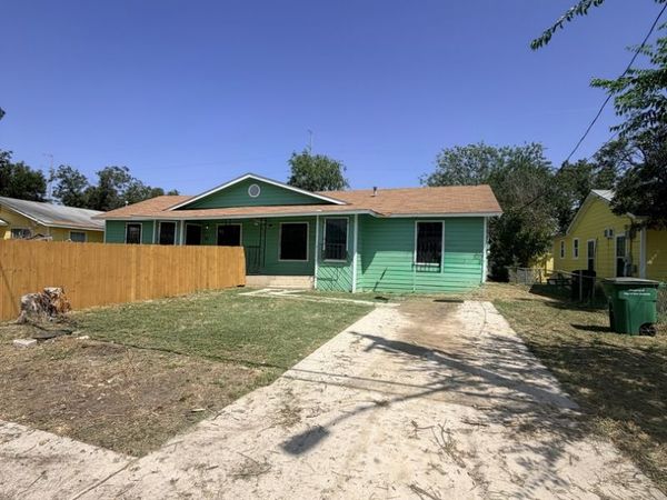 323 Aldama, Unit 1, San Antonio, TX 78237