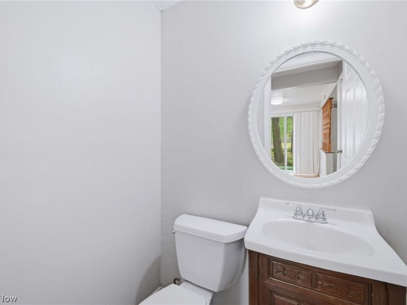 1922 Burr Oaks Court, Austintown, OH 44515 Photo 19