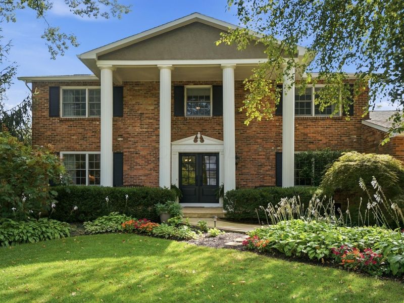 1327 Oakview Drive, Columbus, OH 43235 Photo 1