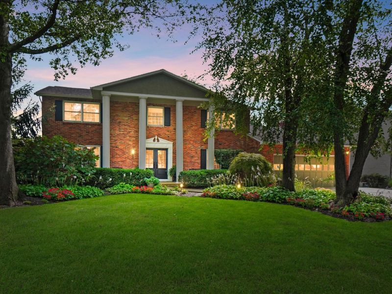 1327 Oakview Drive, Columbus, OH 43235 Photo 5