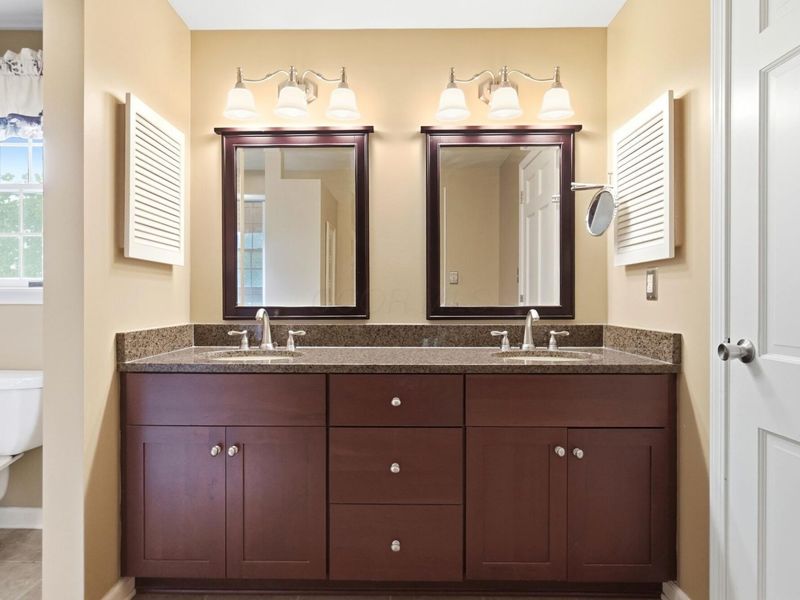 1327 Oakview Drive, Columbus, OH 43235 Photo 57