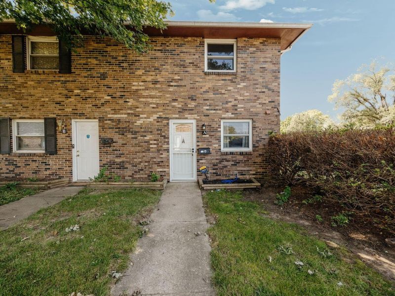 1226 Woodbrook Circle, Unit A, Columbus, OH 43223 Photo 1