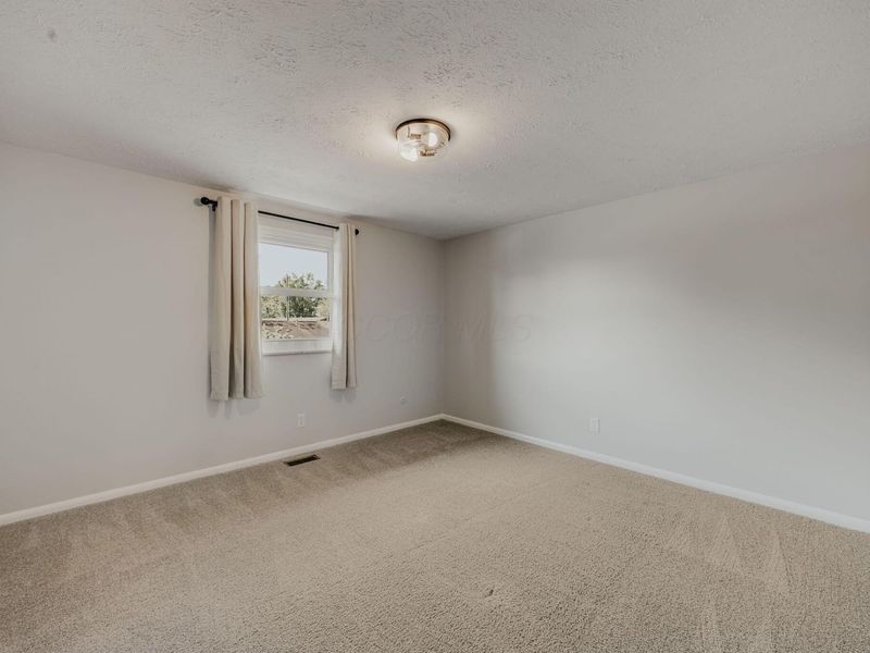 1226 Woodbrook Circle, Unit A, Columbus, OH 43223 Photo 17