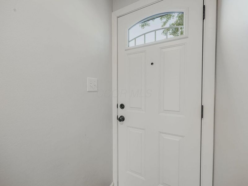 1226 Woodbrook Circle, Unit A, Columbus, OH 43223 Photo 5