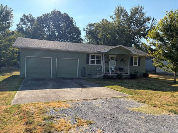 713 S Coo-Y-Yah Street , Pryor, OK 74361