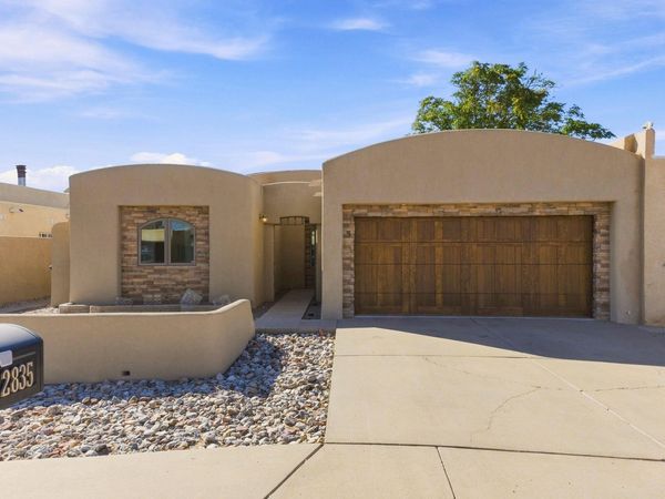 2835 Prenda De Oro Drive NW, Albuquerque, NM 87120
