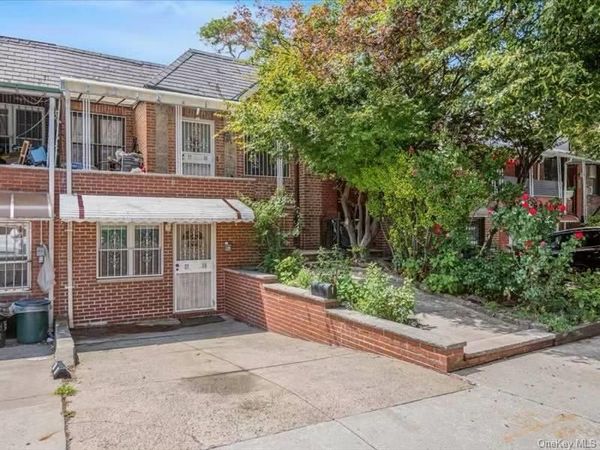 7726 Kneeland Avenue , Elmhurst, NY 11373