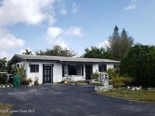 8905 SW 126th Terrace , Miami, FL 33175