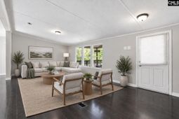 842 Links Court photo 4