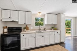 842 Links Court photo 4