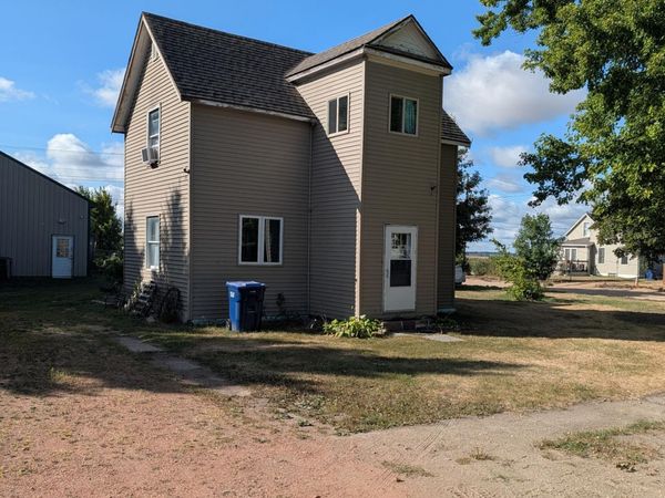 780 Elm Street, Kindred, ND 58051