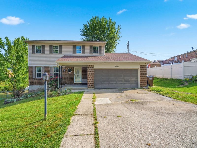 8599 Winthrop Circle, Florence, KY 41042 Photo 2