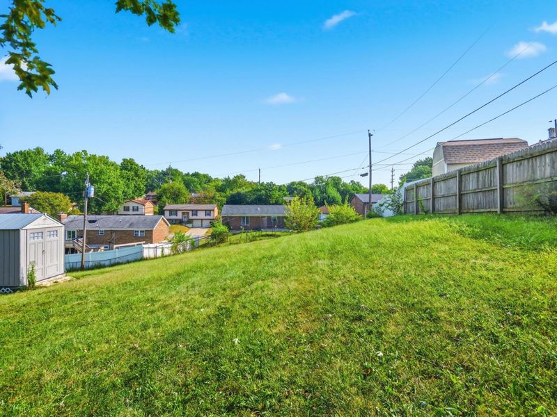 8599 Winthrop Circle, Florence, KY 41042 Photo 26