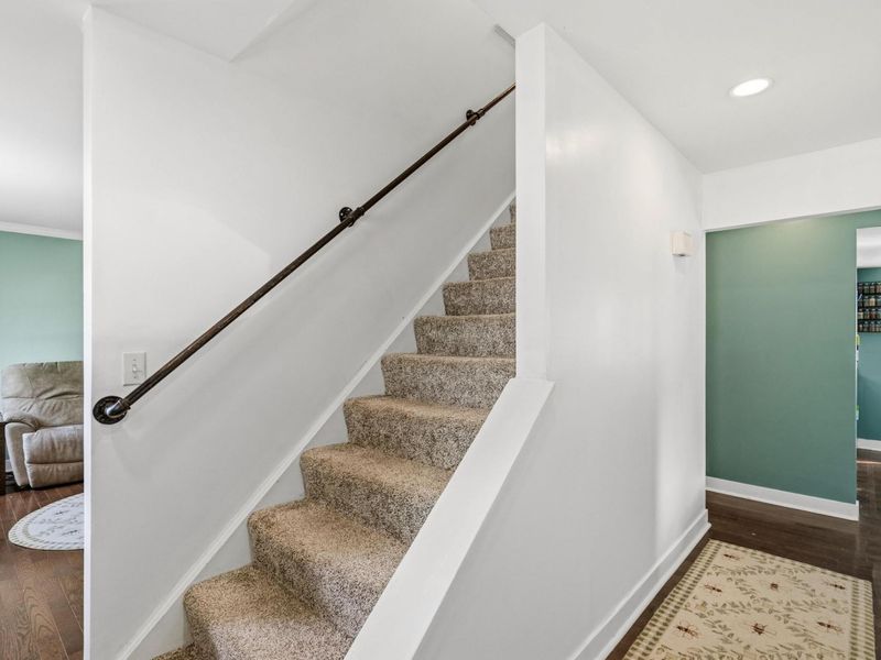 8599 Winthrop Circle, Florence, KY 41042 Photo 6