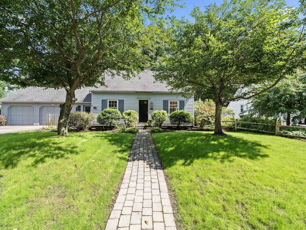 9 Hillside Drive, Nashua, NH 03253