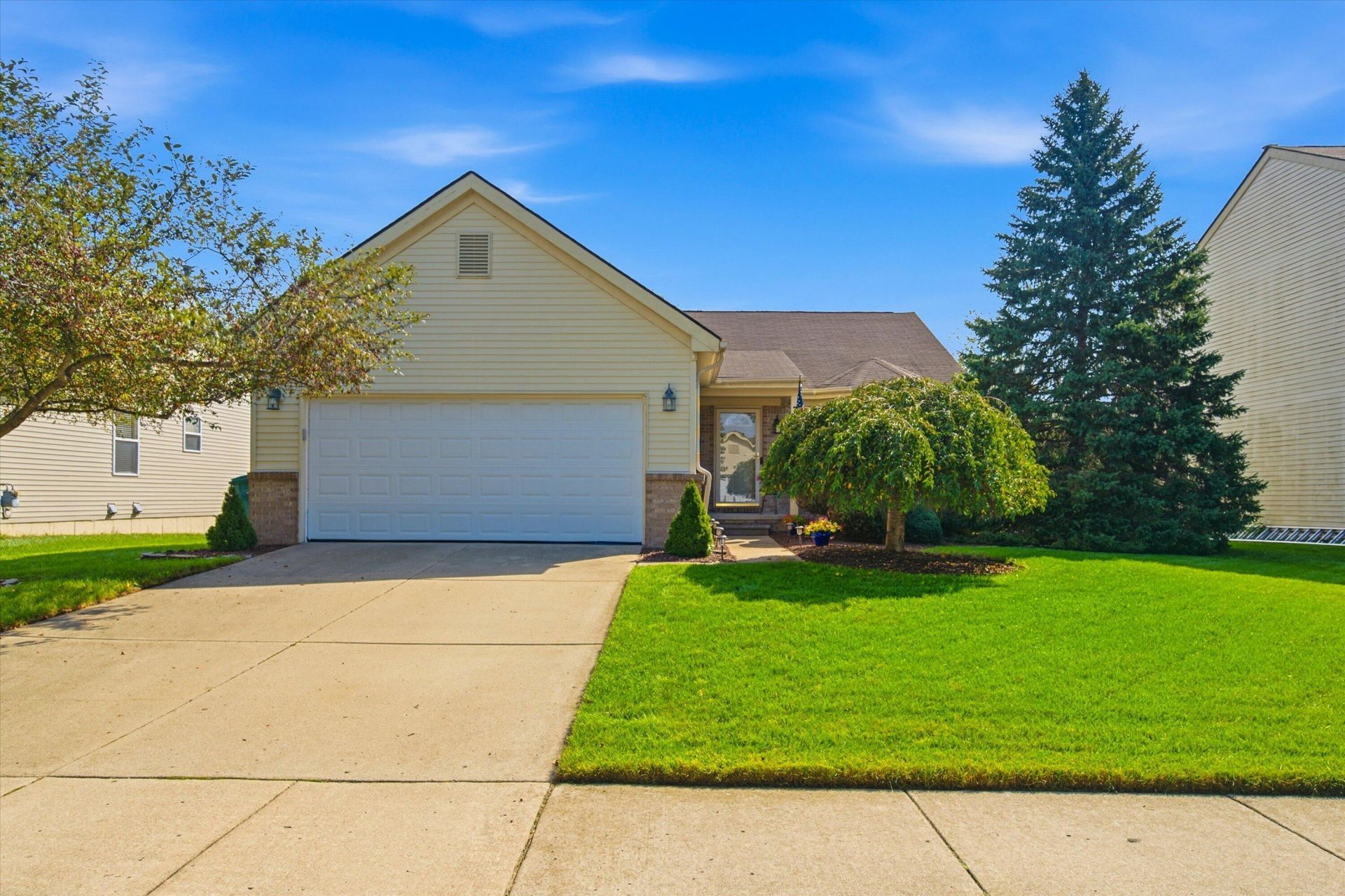 7057 Maplelawn Drive, Ypsilanti, MI 48197 Main Photo