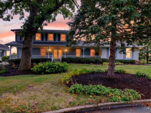 1542 Comanche Glen, Madison, WI 53704