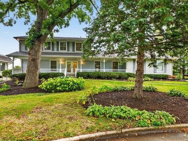1542 Comanche Glen, Madison, WI 53704