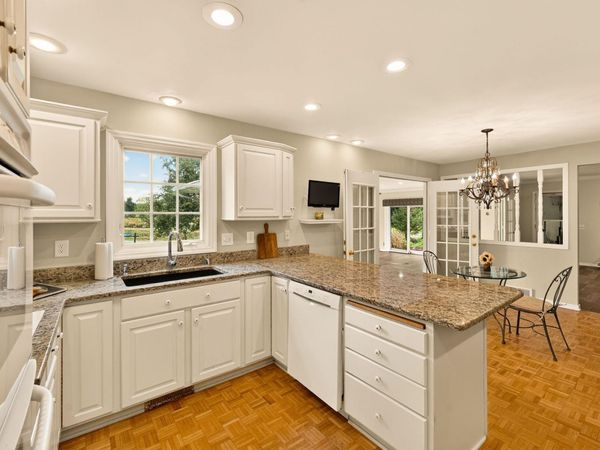 1542 Comanche Glen, Madison, WI 53704