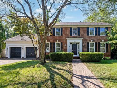 7381 Hampsted Square S, New Albany, OH 43054