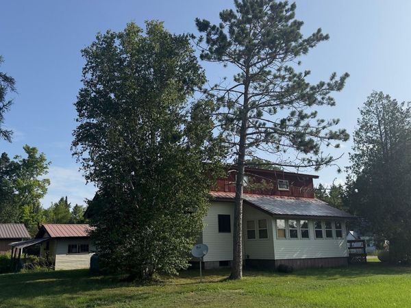 9936 S Louise ST, Dafter, MI 49724