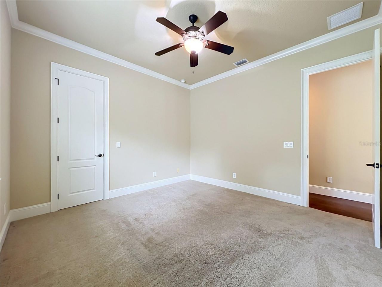 35719 High Pines Drive, Eustis, FL 32736 Photo