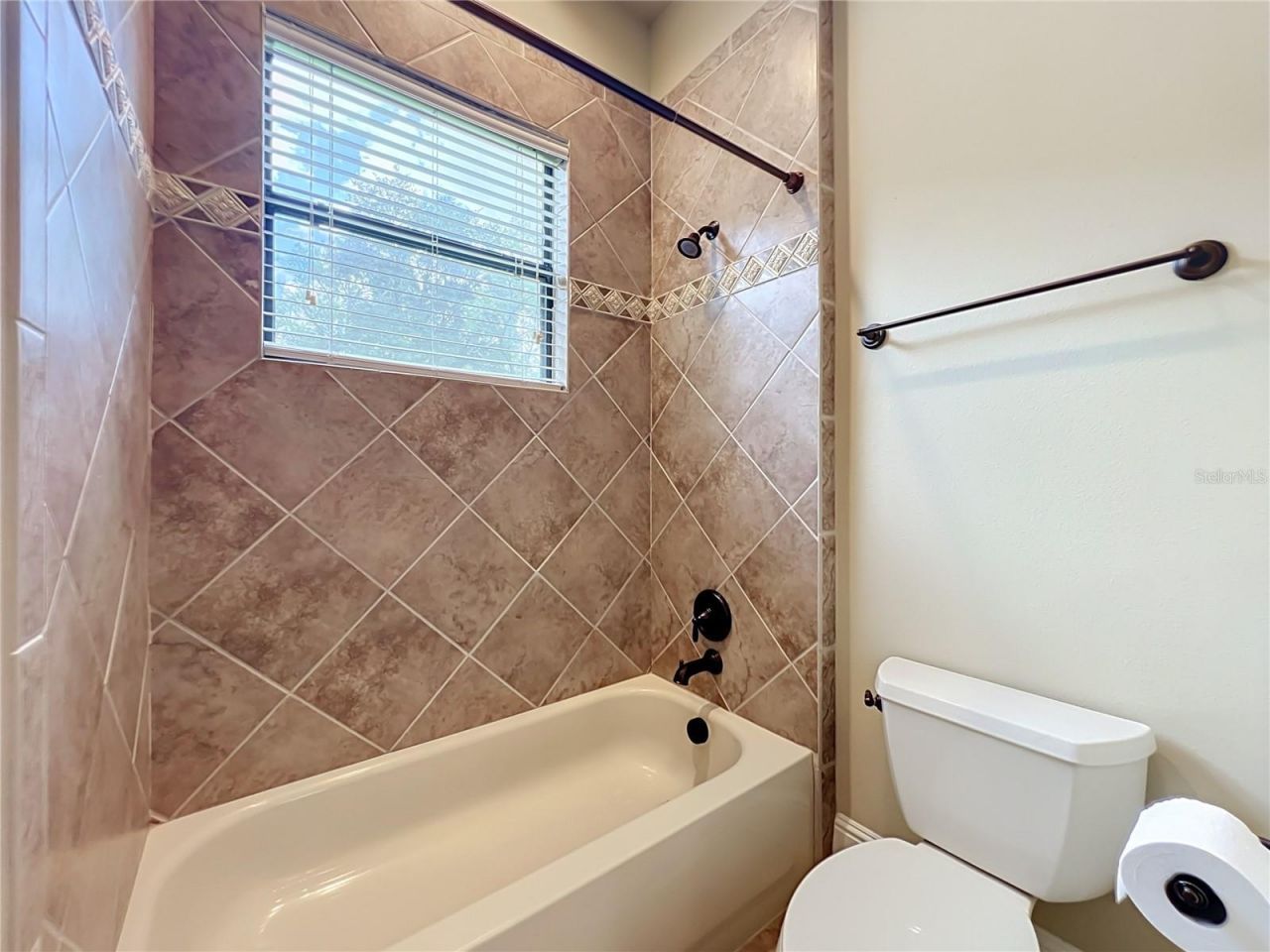 35719 High Pines Drive, Eustis, FL 32736 Photo