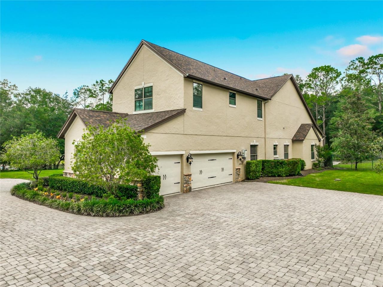 35719 High Pines Drive, Eustis, FL 32736 Photo